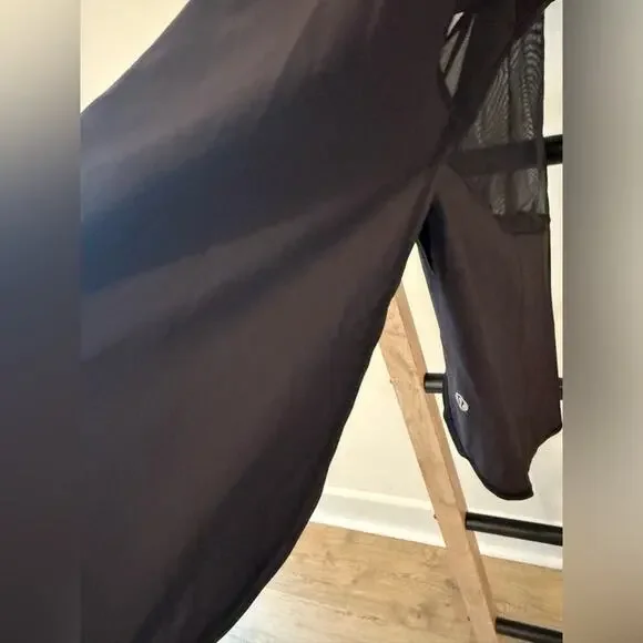 Lululemon Black Razorback Tank Top 2 - Picture 4 of 6